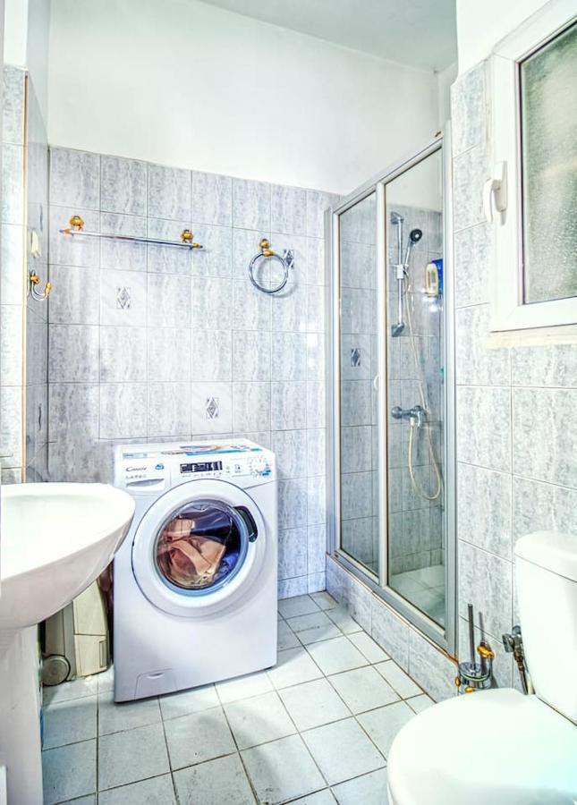Spacious Flat Near Ampelokipoi Metro Station 雅典 外观 照片